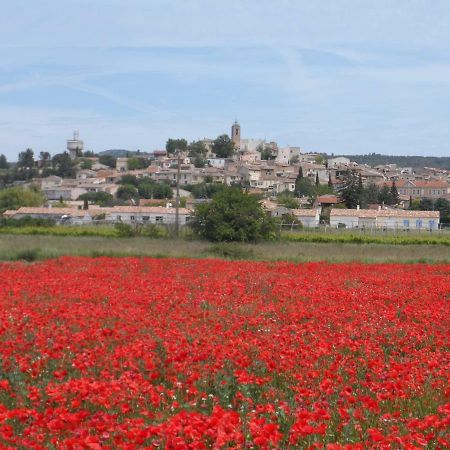 Place Du Chateau Pourrieres Luaran gambar